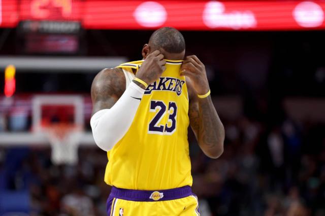 开云体育app下载-湖人4年3战附加赛 詹姆斯会后悔自己说过的话吗？