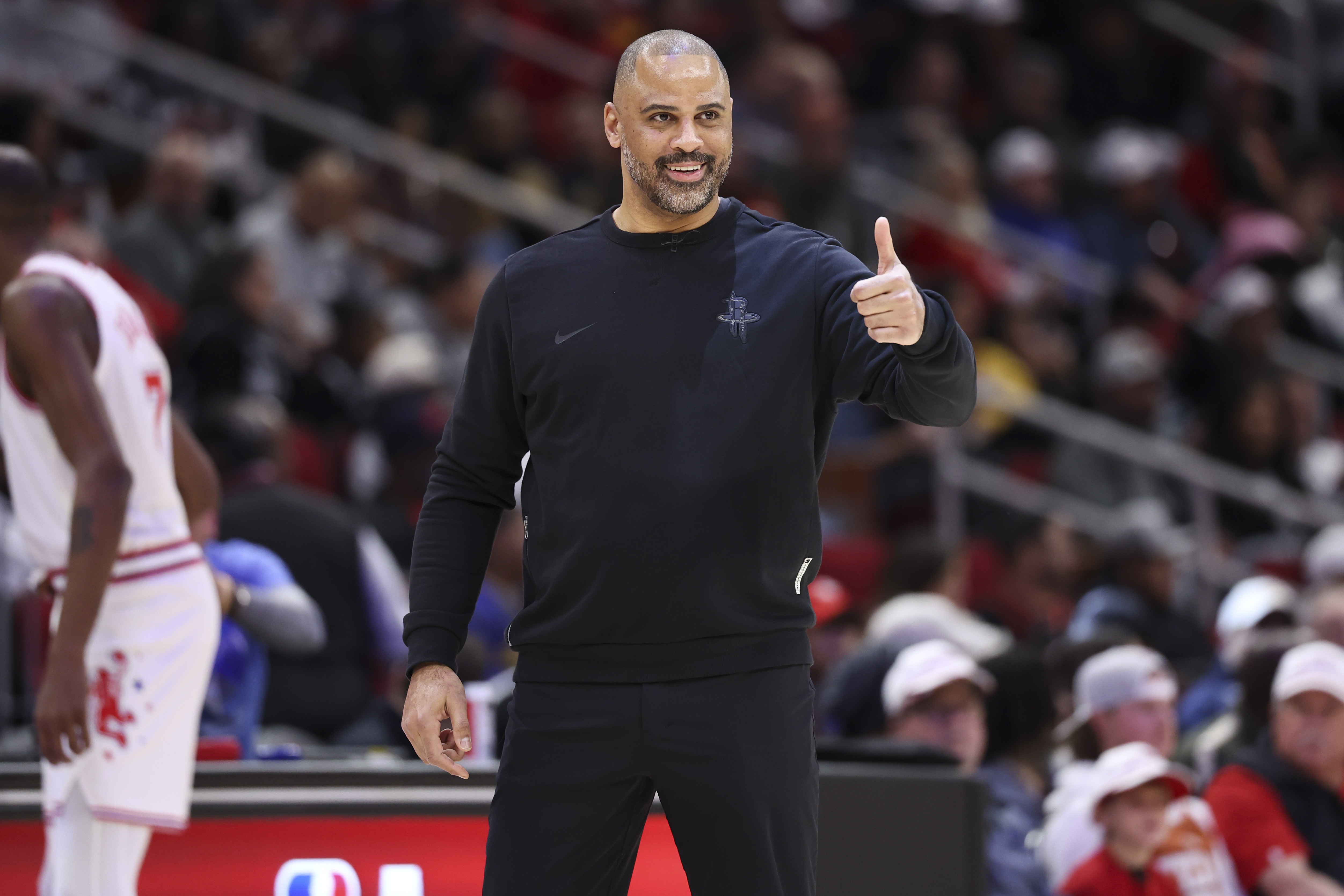 开云体育官网在线注册-19个失误人麻了！火箭没控卫&amp;空间拥挤 失误多看似偶然实则必然？